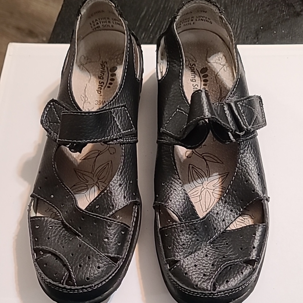 Spring Step Women's Black Sandals